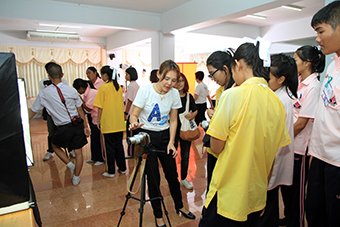 หลินสอนเทคนิคถ่ายภาพให้น้อง a